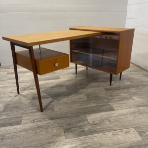 A-Nr. 44 Vintage Writing desk with adjustable top +-1970
