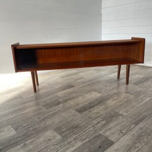 A-Nr. 94  Vintage Retro Side-Table by Novy Domov +-1965