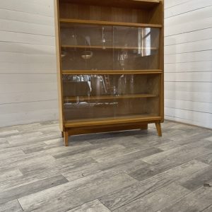 A- 281 Vintage Show / Bookcase by Tatra Nabytok n.p. Pravenec +- 1970